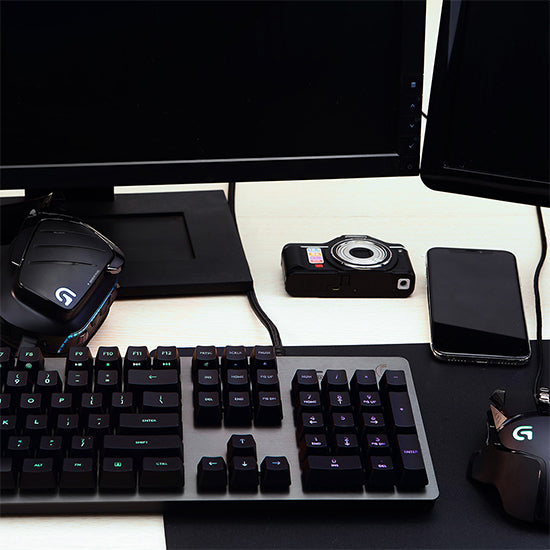 Teclado Mecânico Logitech G512 Carbon RGB GX Brown Switches
