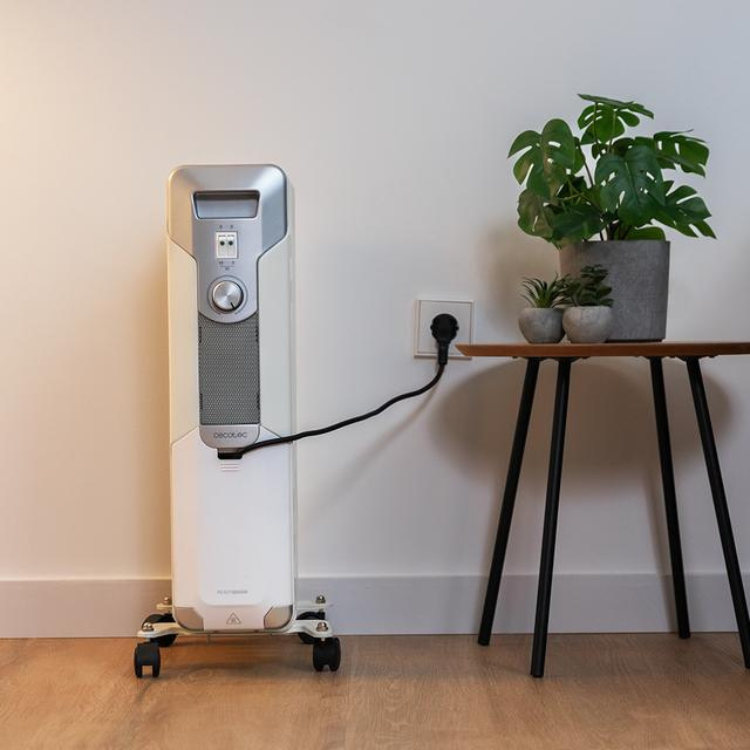 Aquecedor a Óleo Cecotec Ready Warm 7000 Space 1500W 7 Elementos