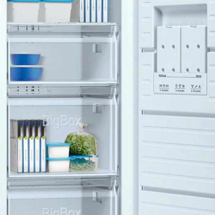 Arca Congeladora Vertical Balay 3GFE563WE 242L - Novo/Ligeiro Dano