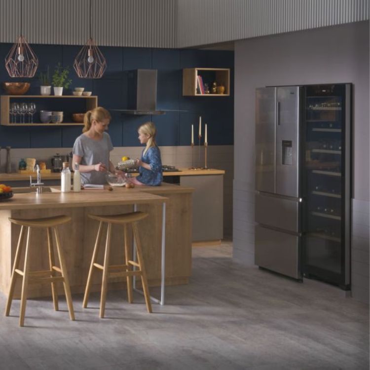 Cave de Vinhos Haier Wine Bank 60 Serie 3 WS171GA 166 Garrafas 360L