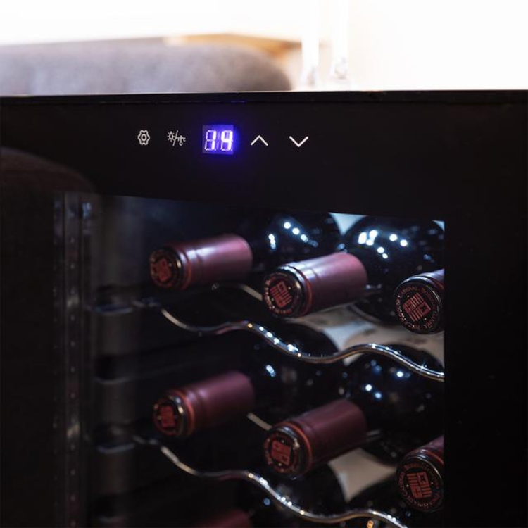 Cave de Vinhos Cecotec Bolero GrandSommelier 1550 Black Compressor 15 Garrafas