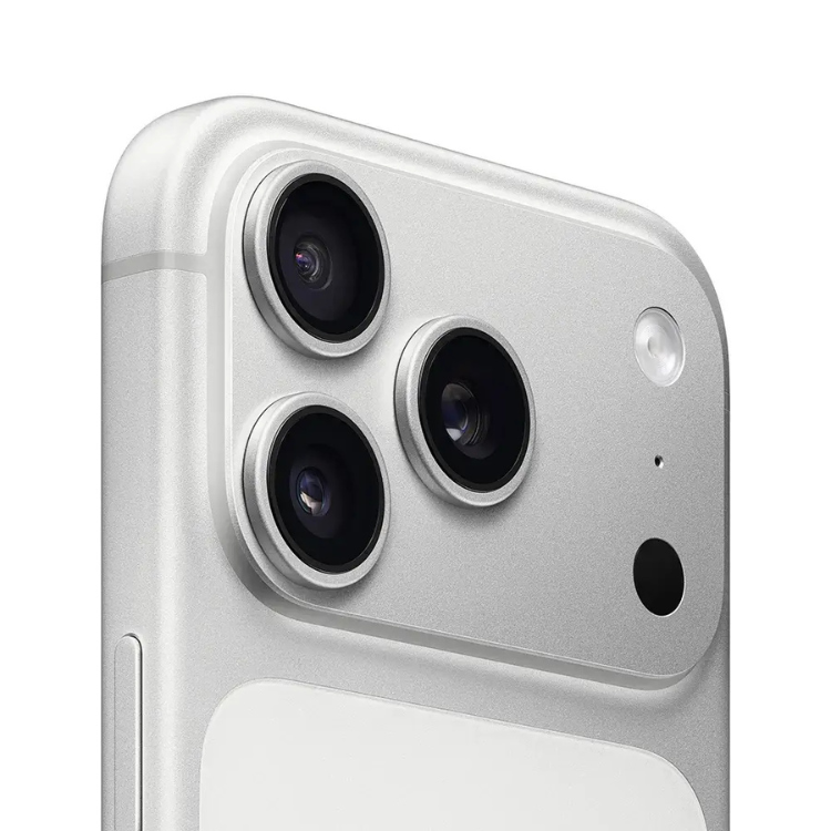 iPhone 17 Pro Max prata, câmaras triplas e flash LED.