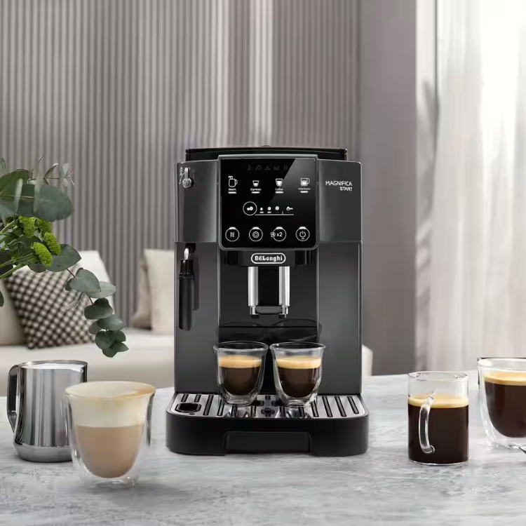 Máquina de Café Delonghi Automática Magnifica Start Preto