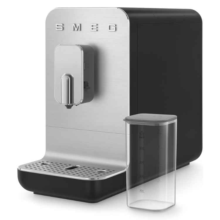 Máquina de Café Smeg Automática Collezione c/ Sistema de Leite Preto