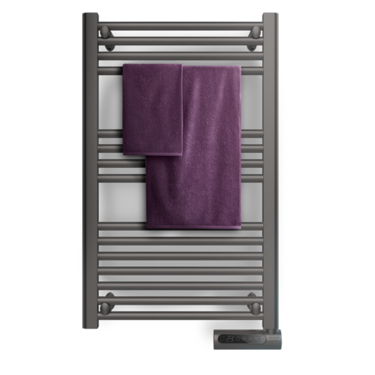 Cecotec Ready Warm 9100 Smart Towel inox electric towel rail with digital control and purple towels.